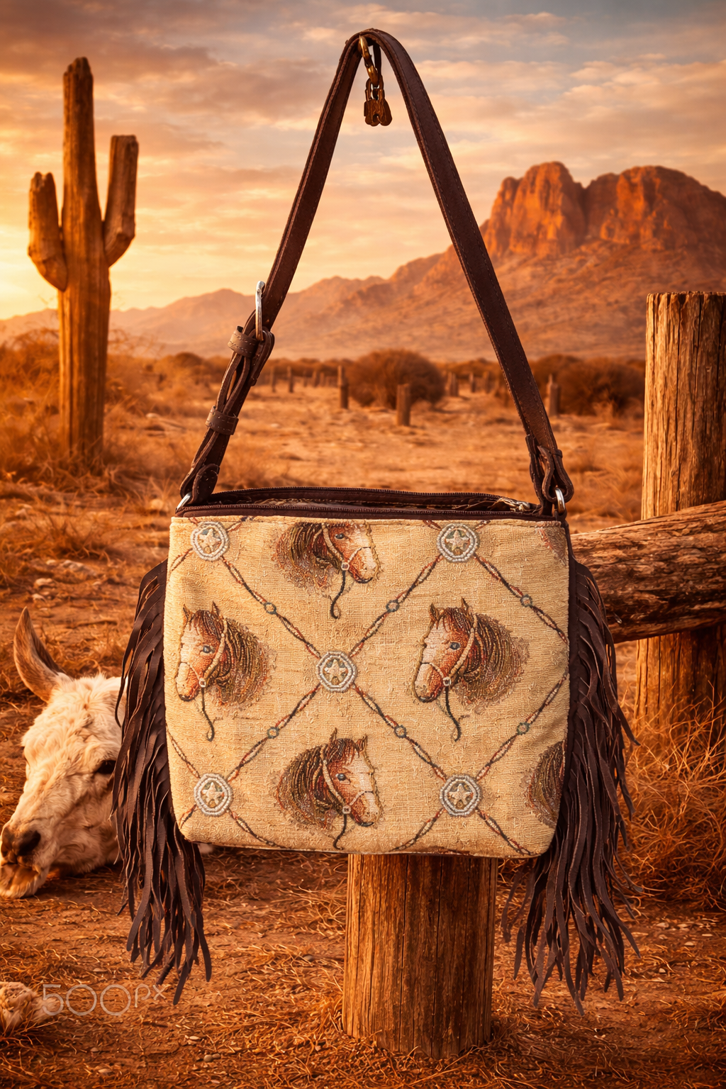 Shoulder-length purse