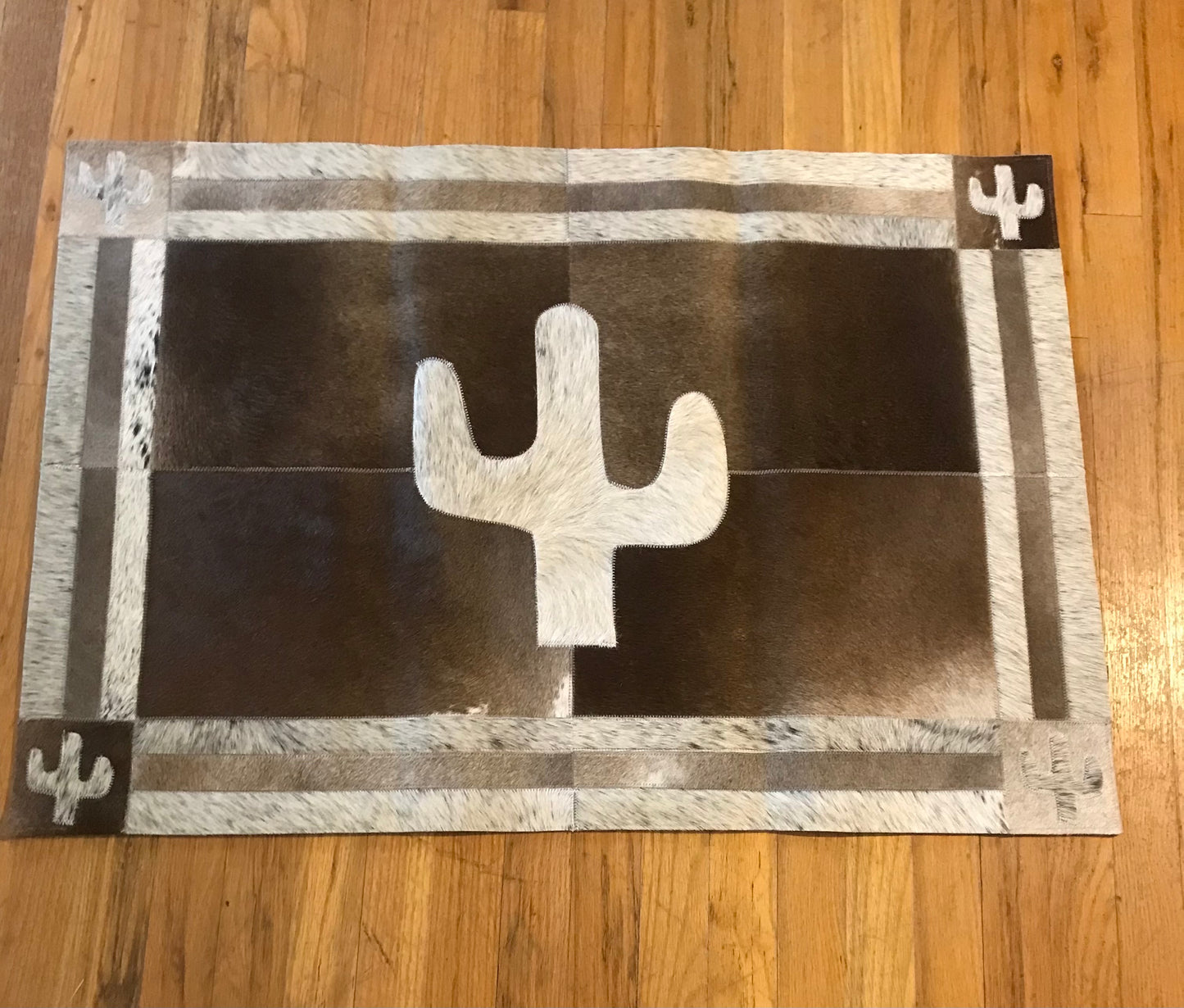 Cowhide Rug 2x3’