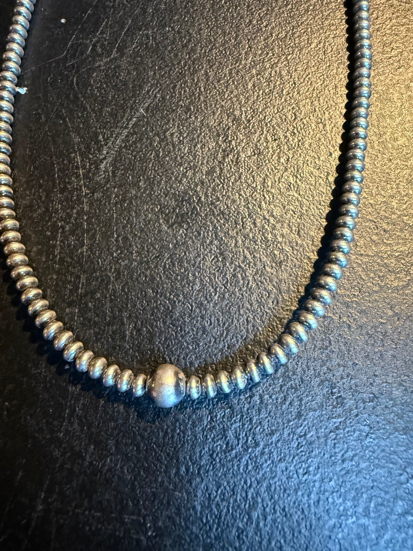 Rondell 3mm 16” w/ 8mm round pearl